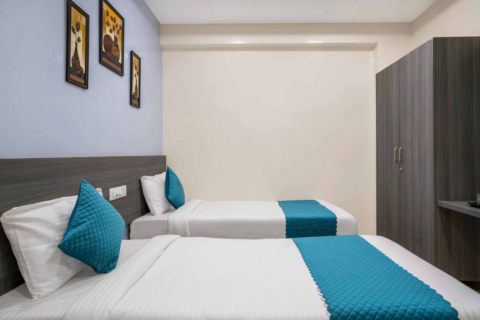 The Balcony 3* Hyderabad