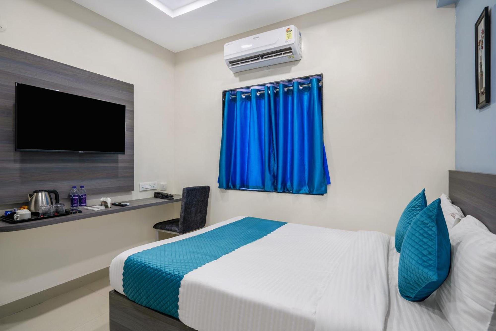 Hotel The Balcony Hyderabad