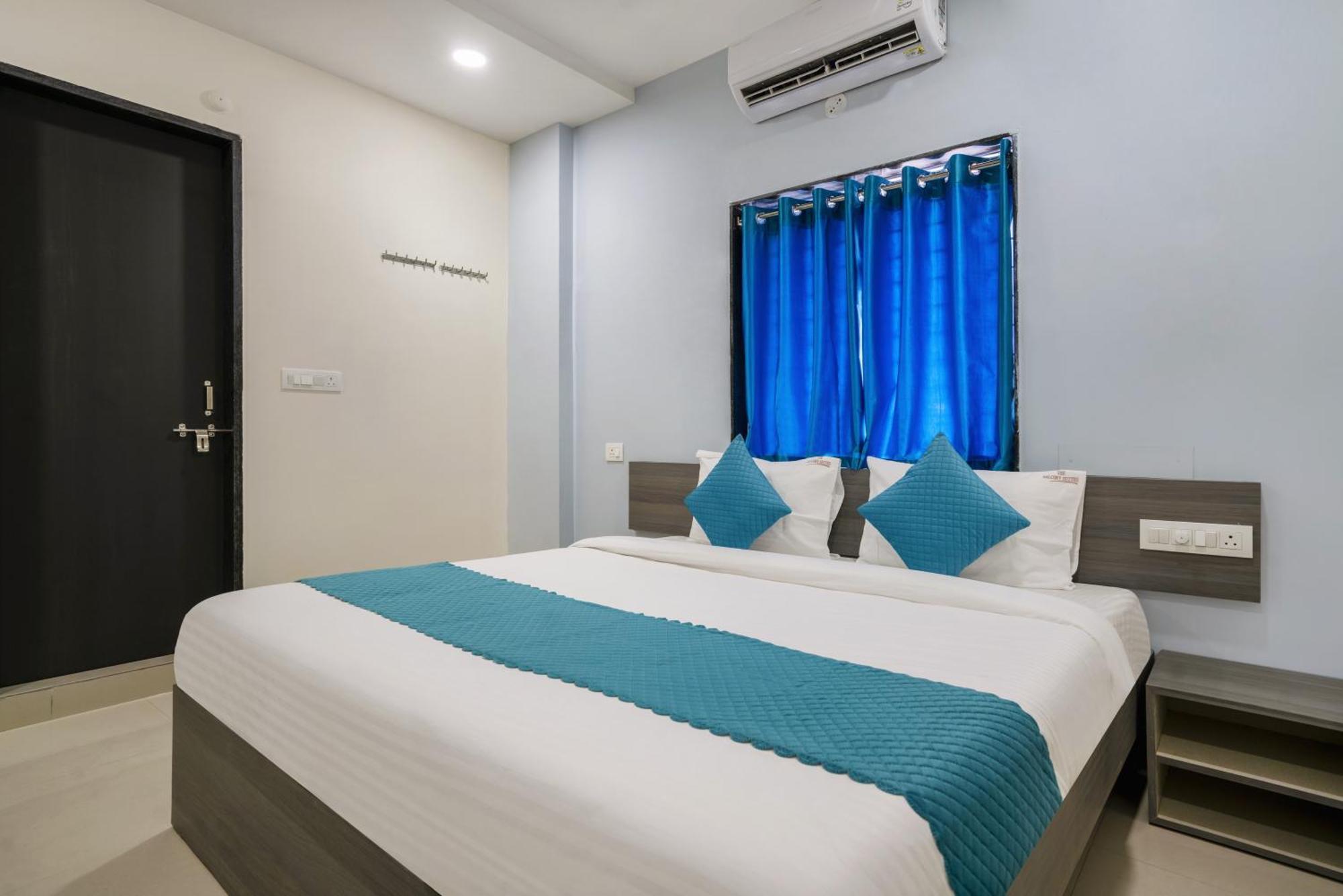 The Balcony 3* Hyderabad