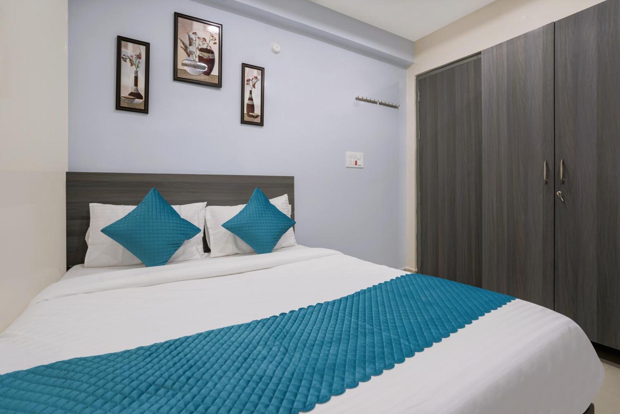 The Balcony Hotel 3*