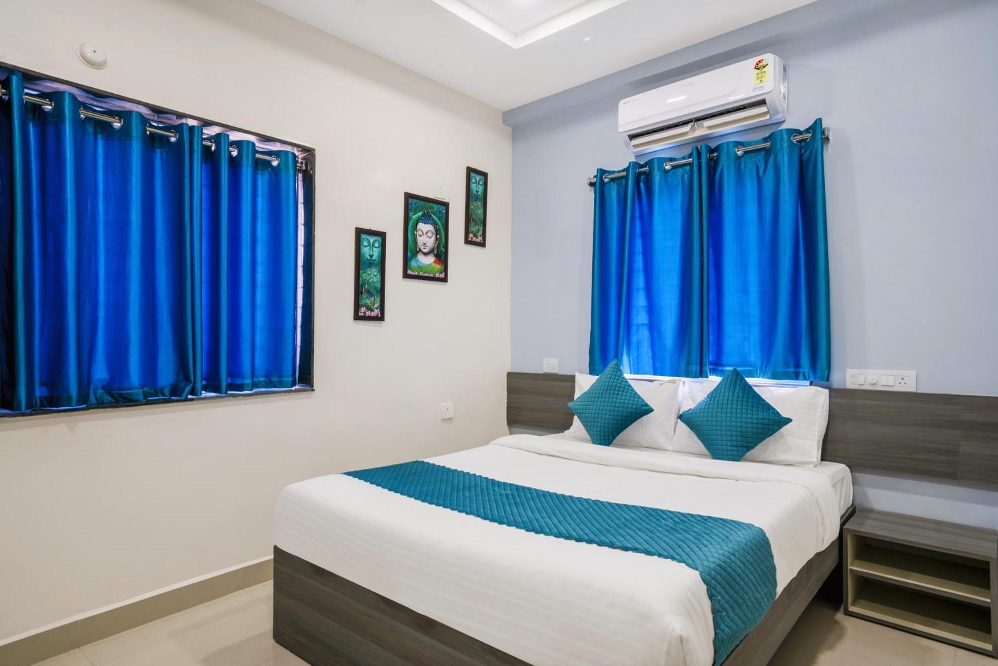 The Balcony Hotel Hyderabad