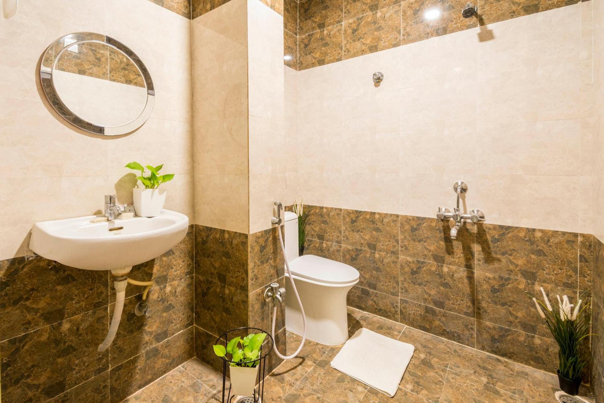 Fortune Airport Zone Hotel 4*