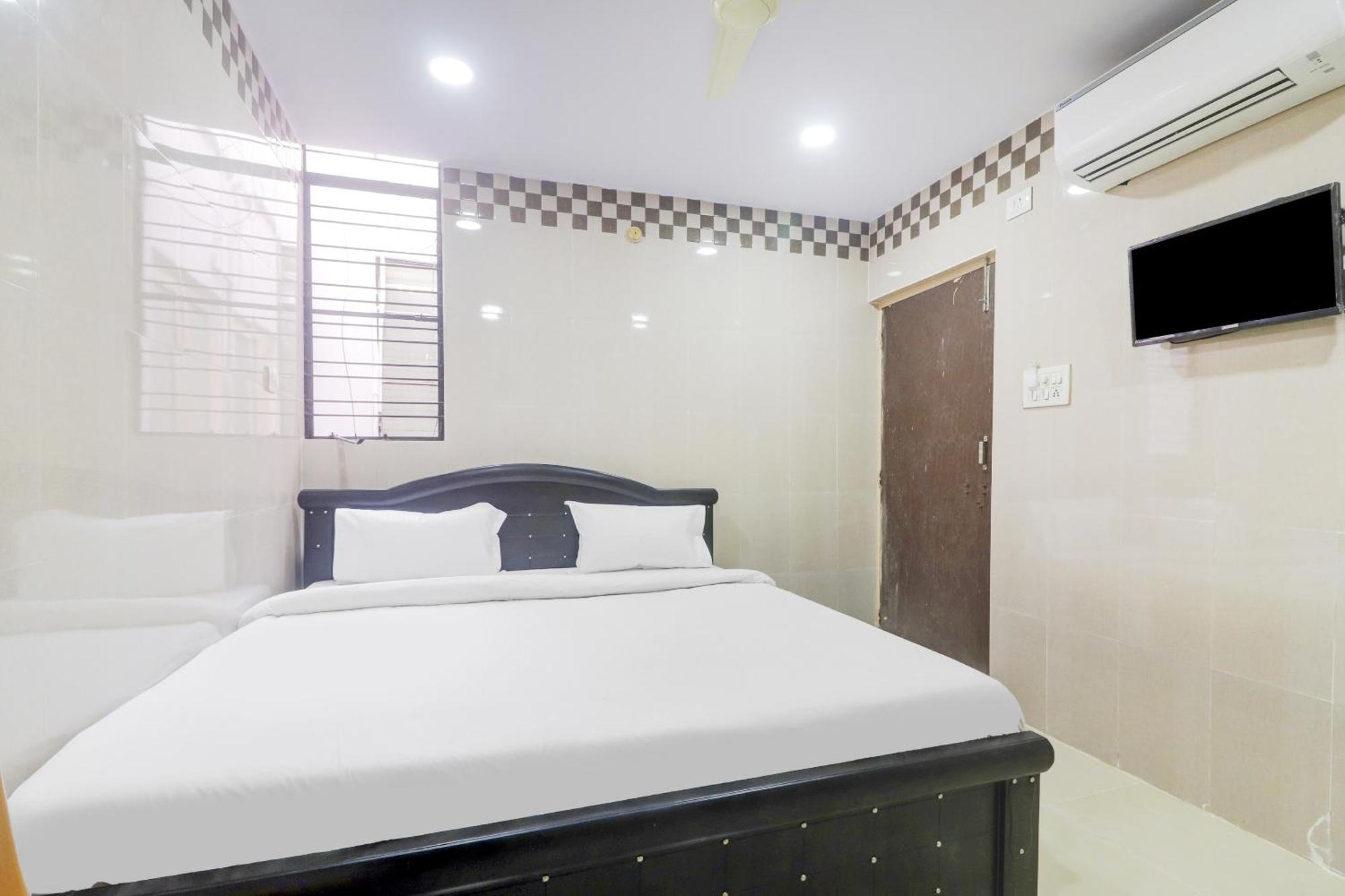 O Aroma Classic Near Nampally Railway Station Hotel