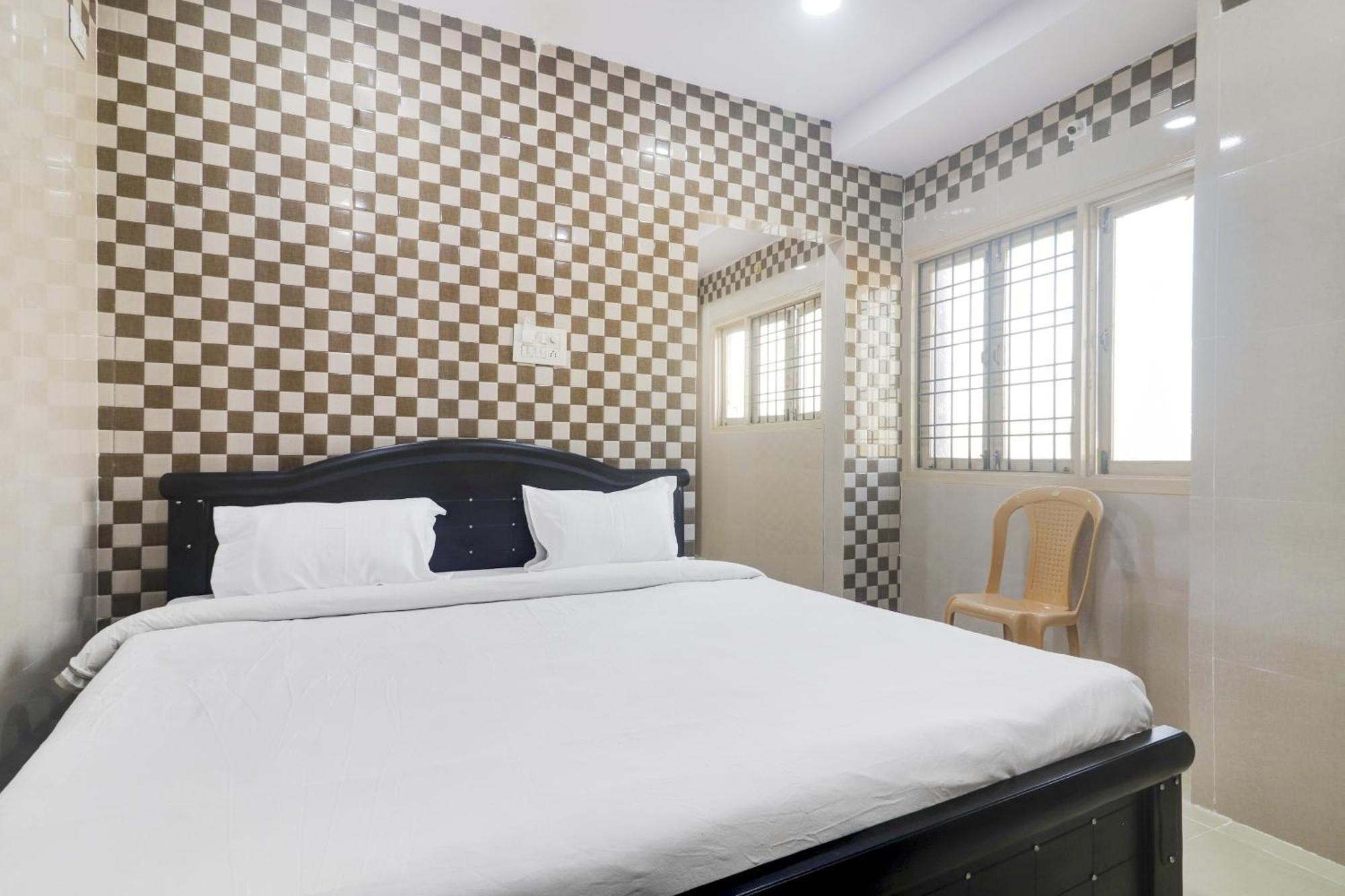 Hotel O Aroma Classic Near Nampally Railway Station Hyderabad