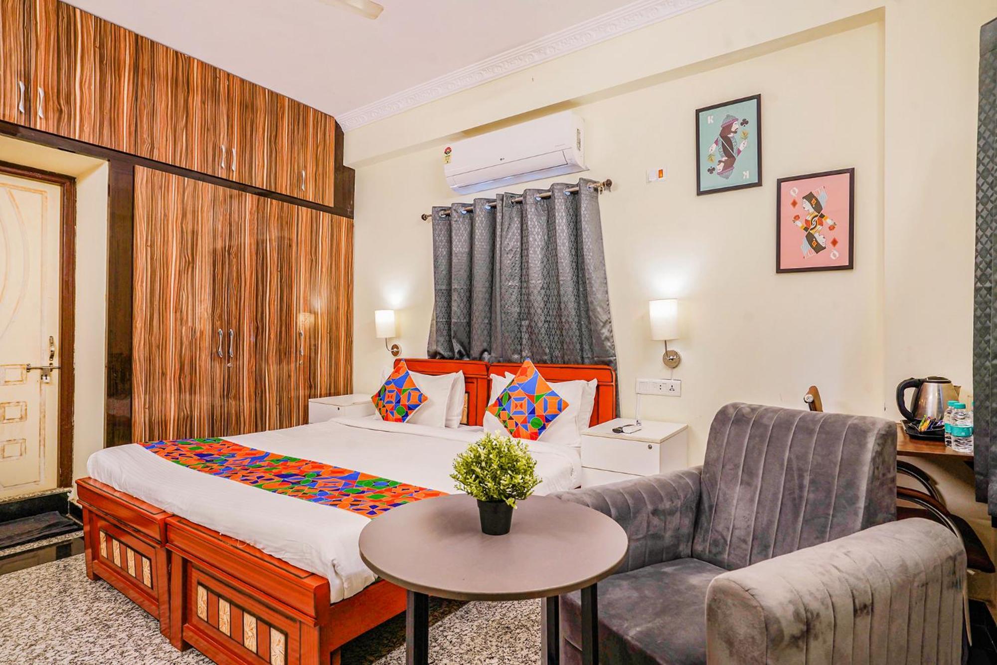 Fabhotel Eminent Banjara Hills Hotel 3*