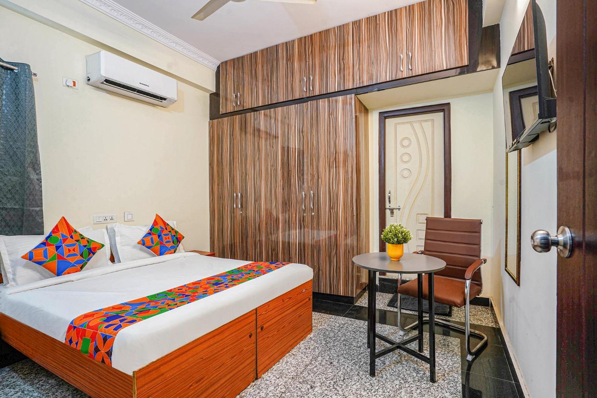 Fabhotel Eminent Banjara Hills Hotel 3*