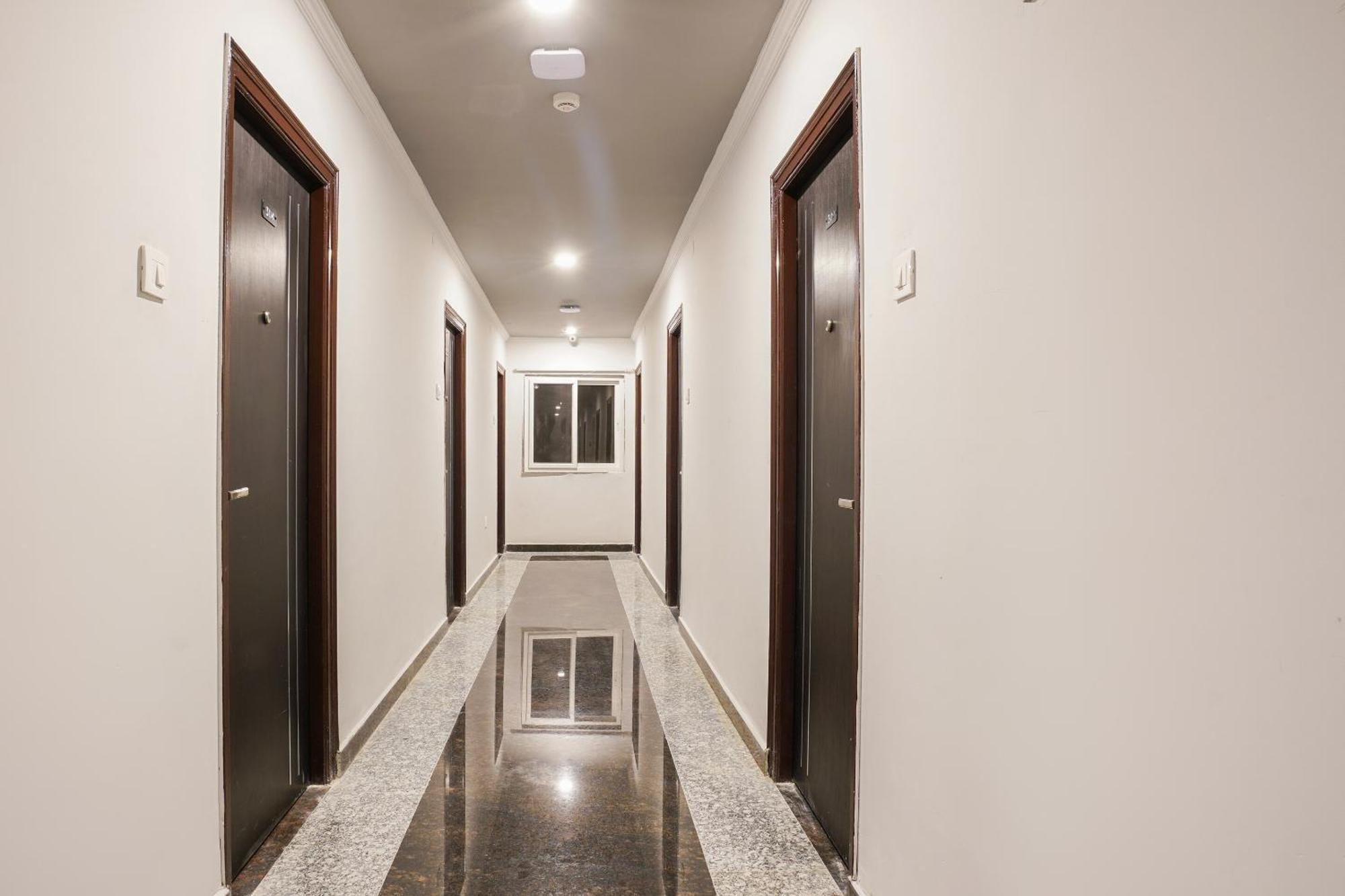 Hotel Fabhotel The Cinco Primera 4*