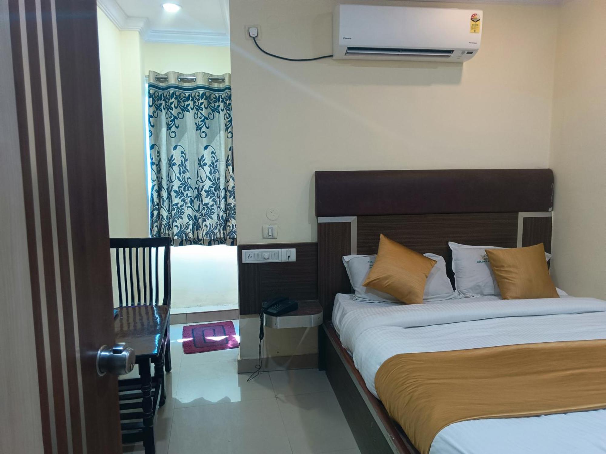 Hotel Golden Meridian *