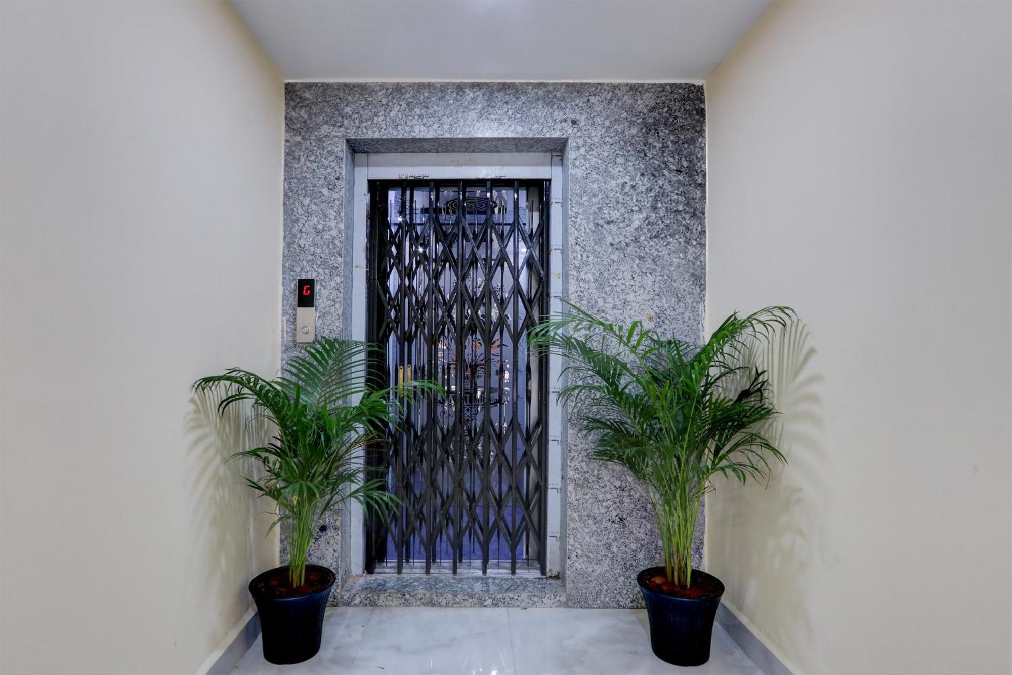 Hotel O Ss Ome Ultra Luxury