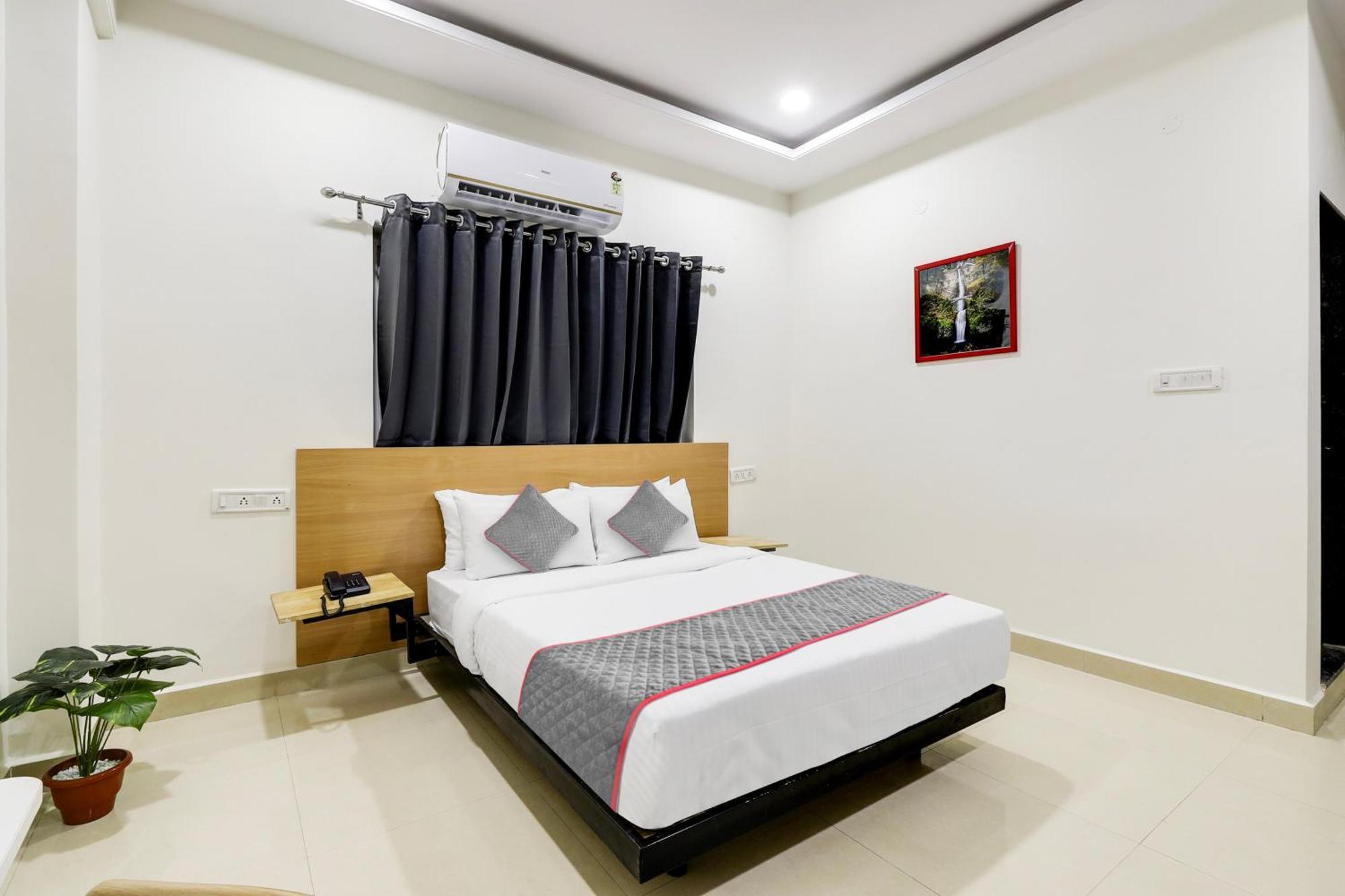 Super Townhouse De Alphabet Kukatpally Nexus Mall