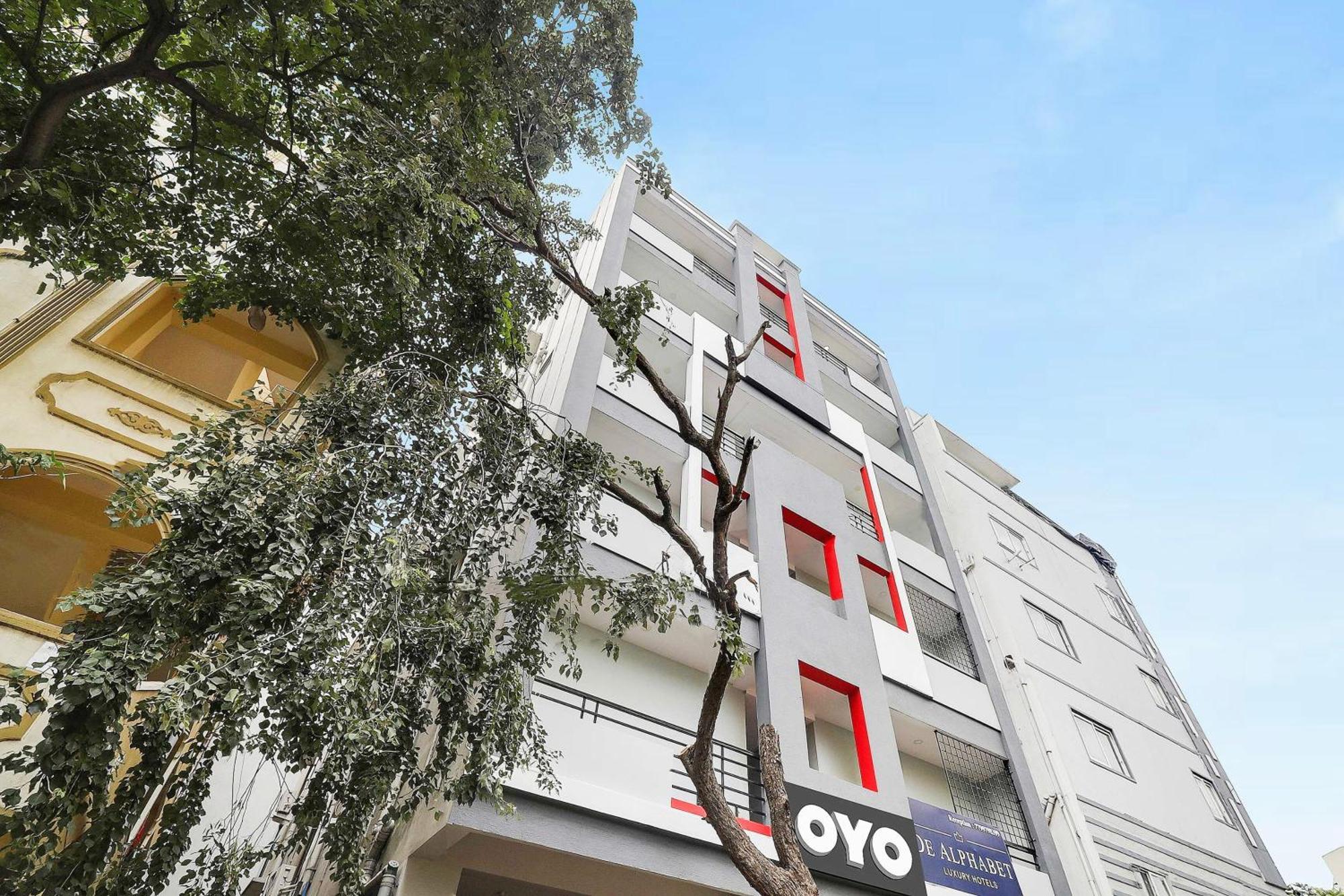 Super Townhouse De Alphabet Kukatpally Nexus Mall Hotel Hyderabad