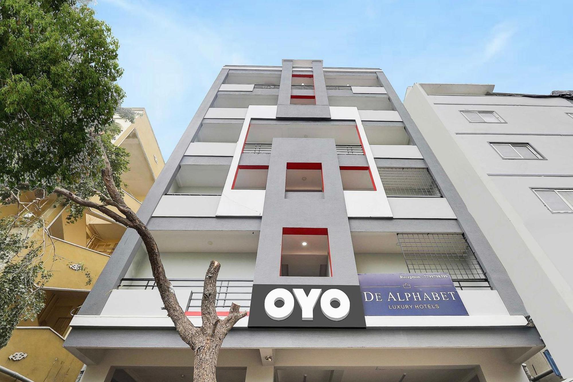 Super Townhouse De Alphabet Kukatpally Nexus Mall Hyderabad