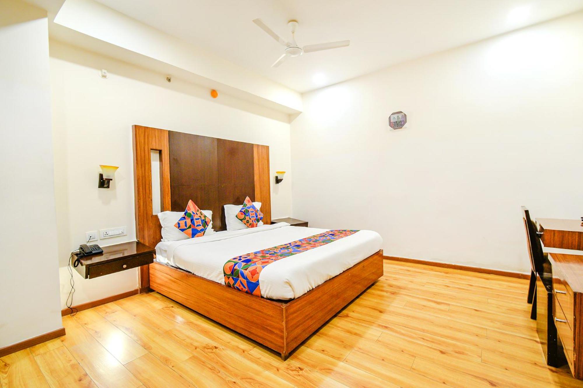 Hotel Treebo Premium Seven View 4*