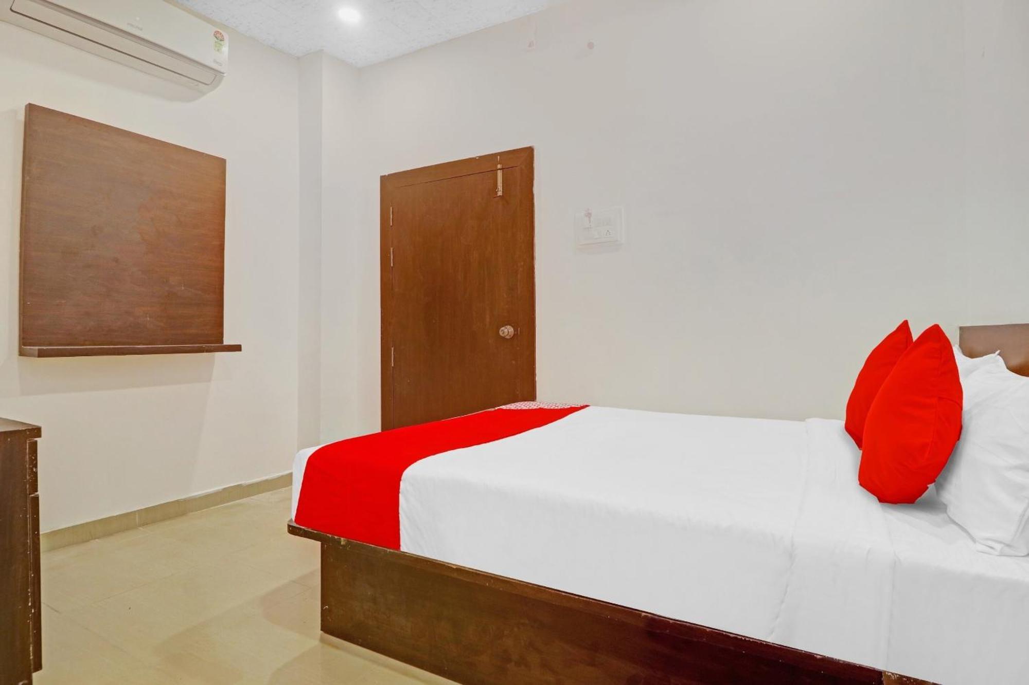 O R Square Near Lb Nagar Metro Station 3* Hyderabad