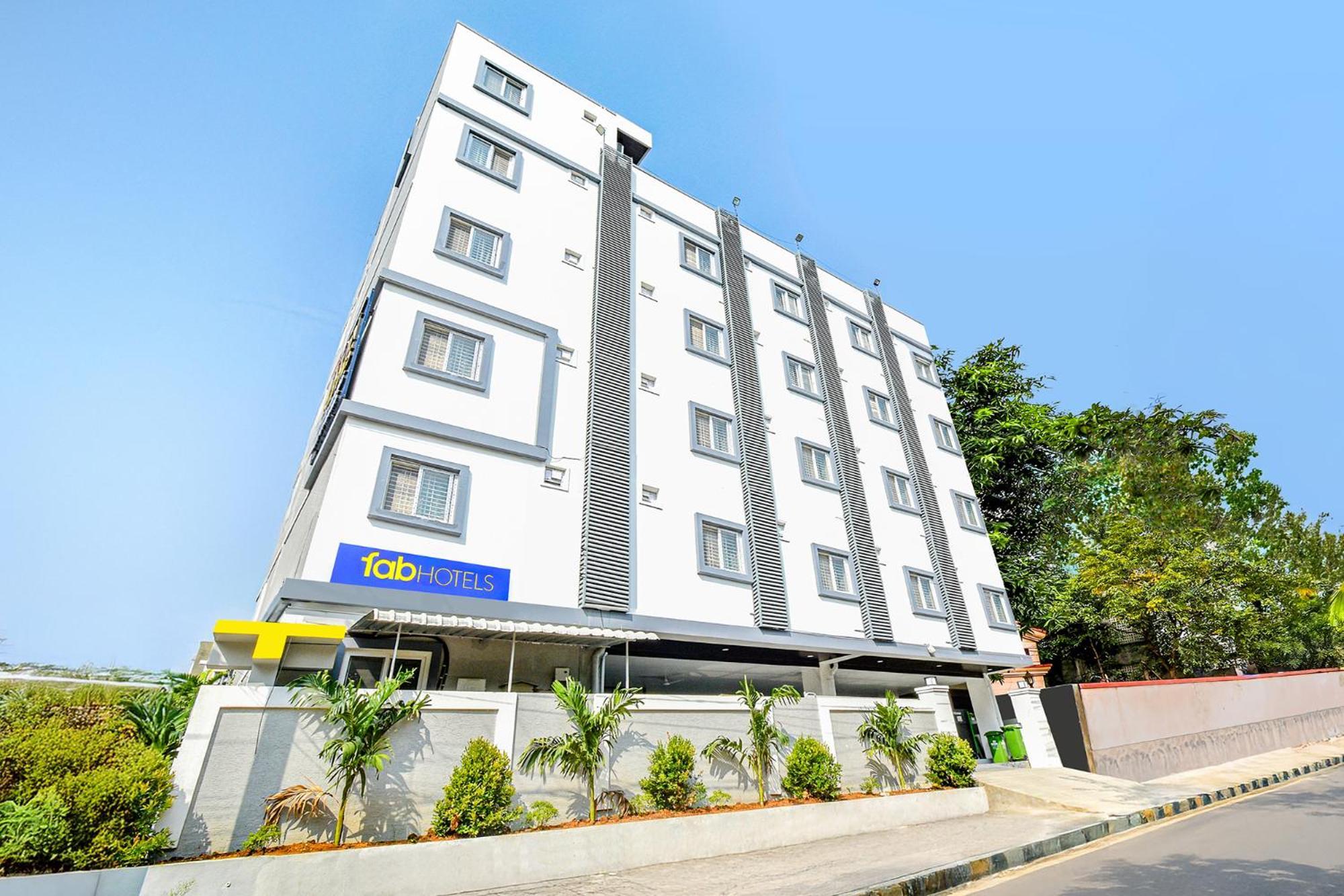 Hotel Fabhotel Ssr Ikon 3*