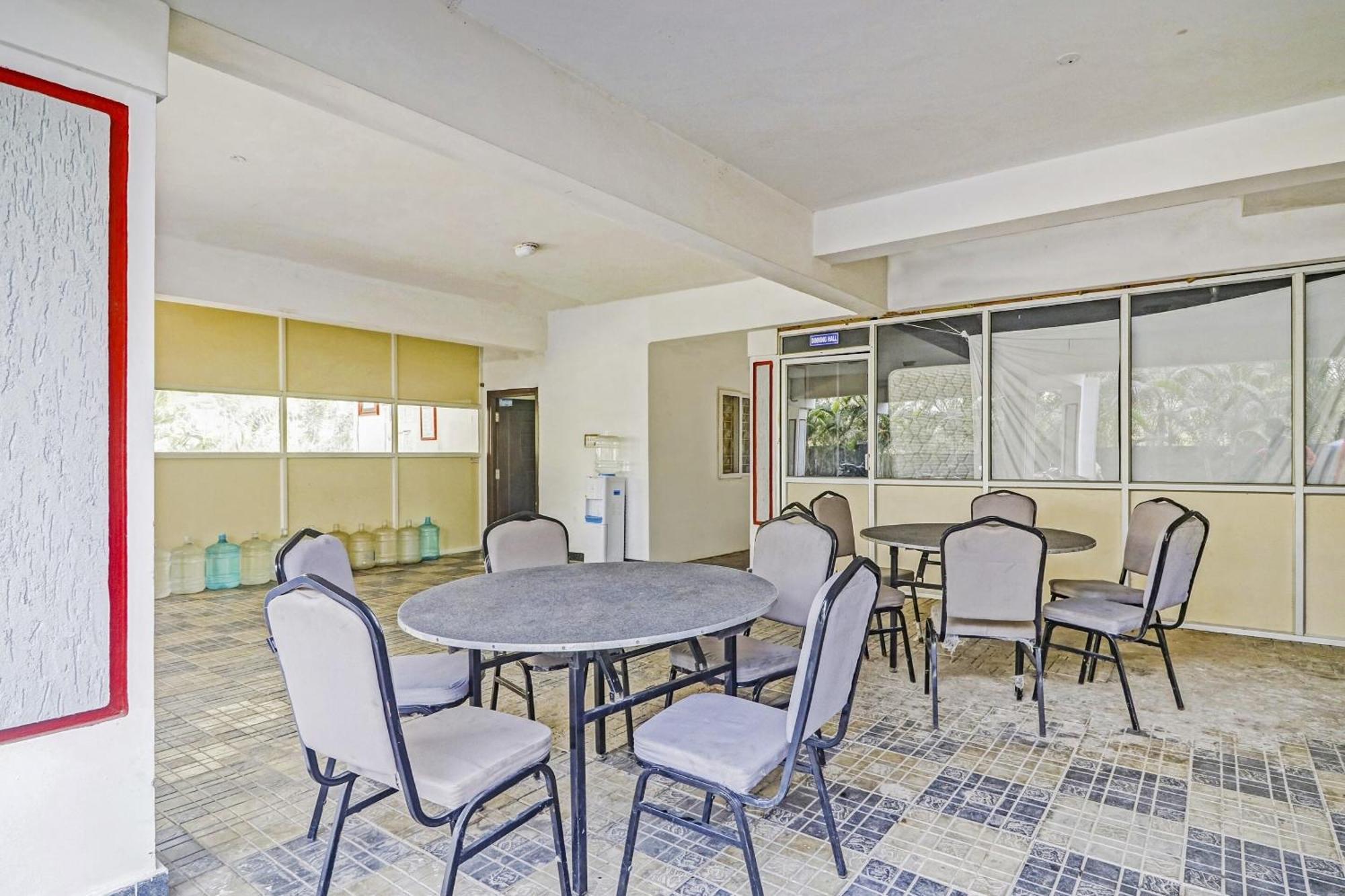 Townhouse De Alphabet 4*