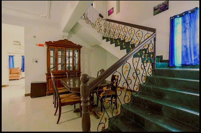 Homestay Hill Street Service *