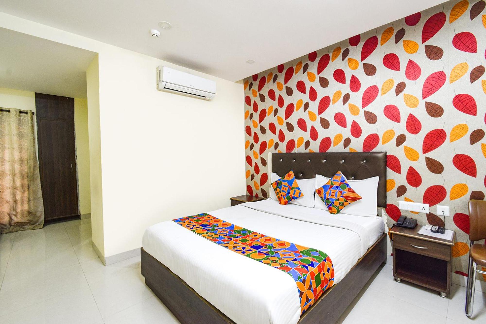 Hotel Fabhotel L Grand - Nr Secunderabad Railway Satation