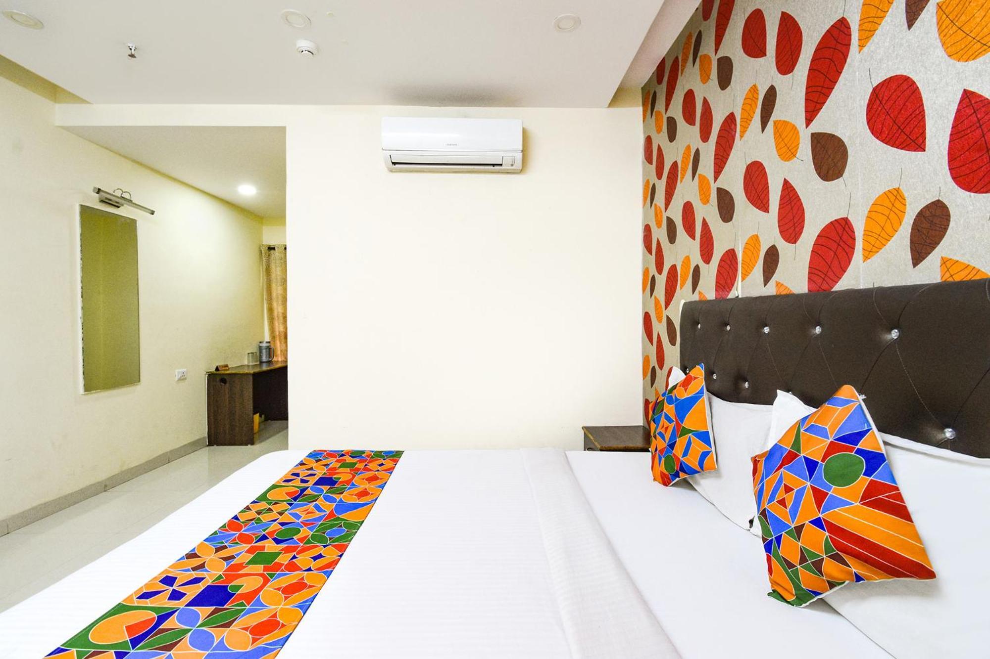 Fabhotel L Grand - Nr Secunderabad Railway Satation