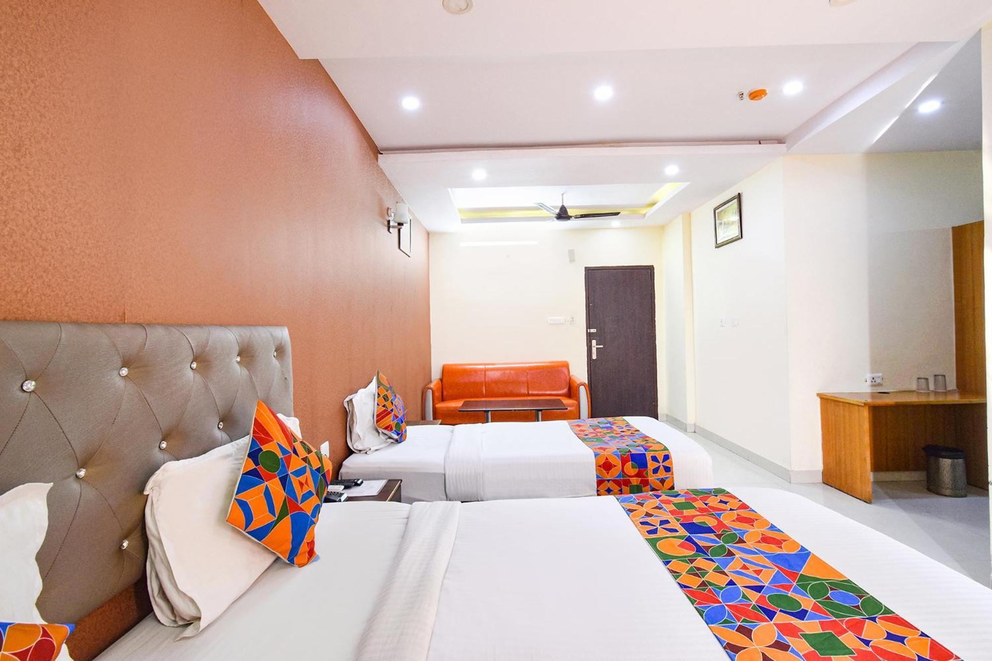 Hotel Fabhotel L Grand - Nr Secunderabad Railway Satation