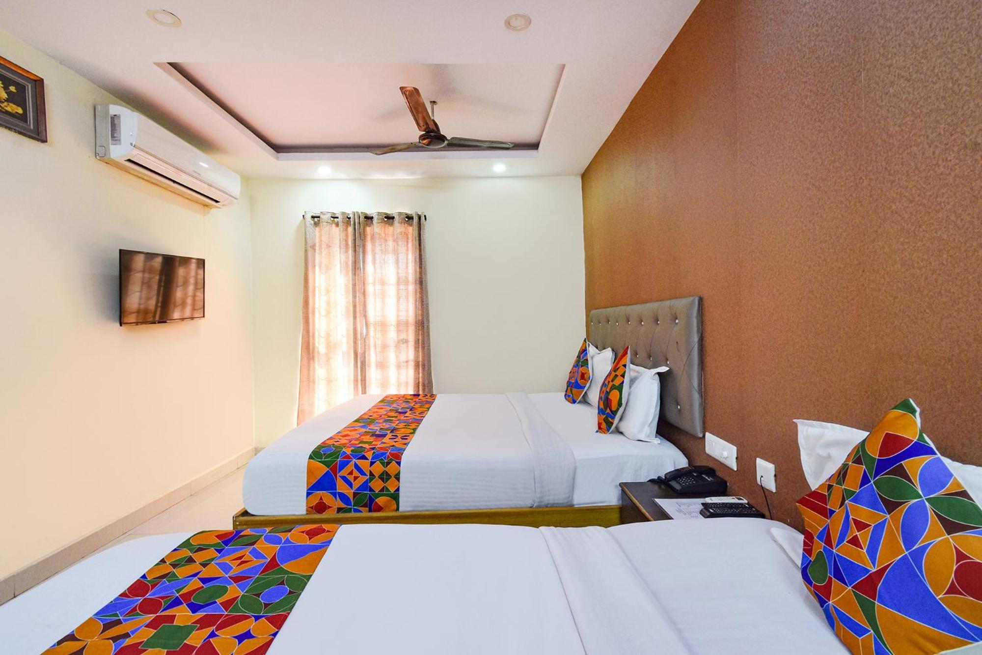 Hotel Fabhotel L Grand - Nr Secunderabad Railway Satation