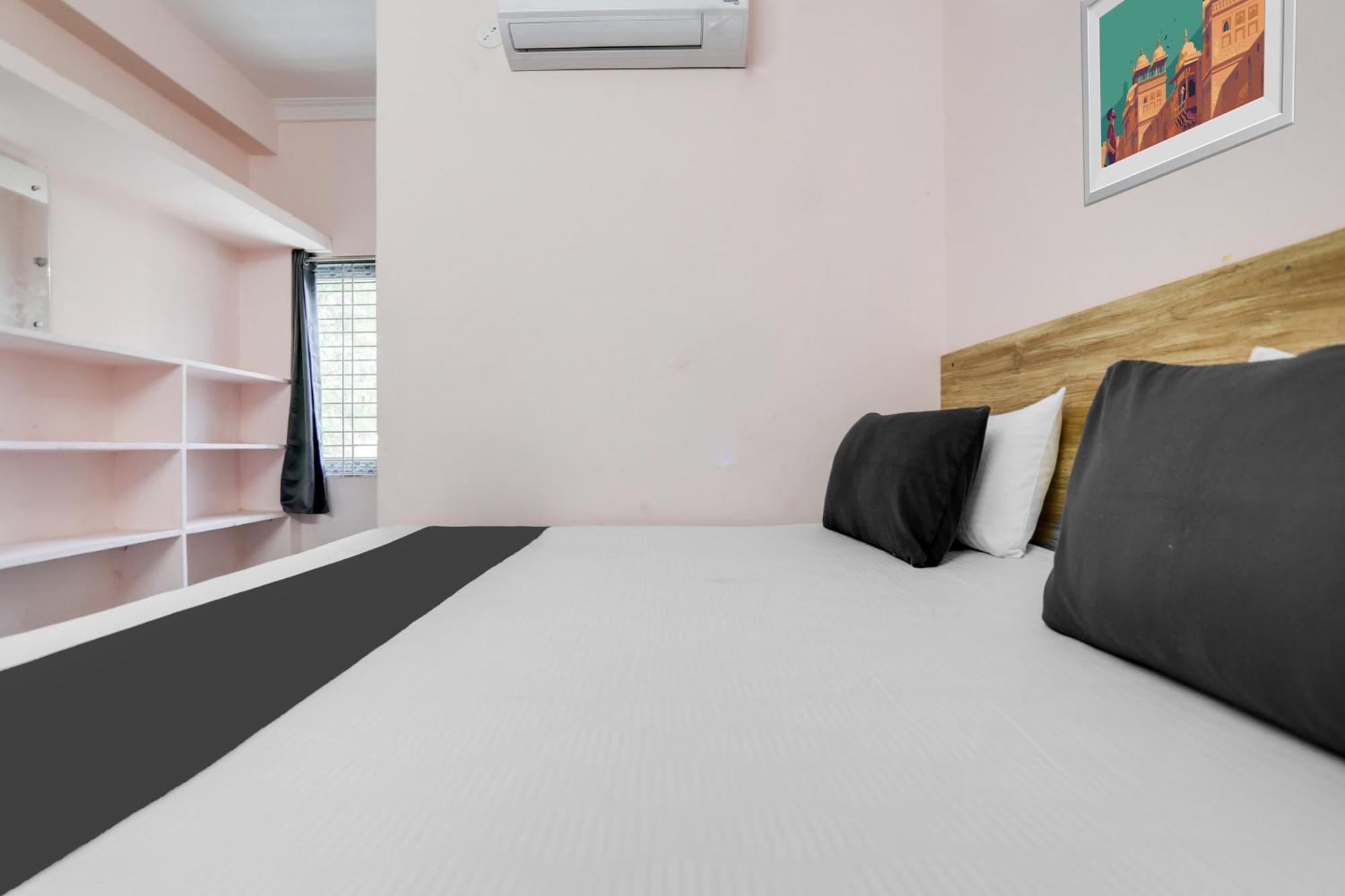 Hotel Super O 11 Eleven 3*