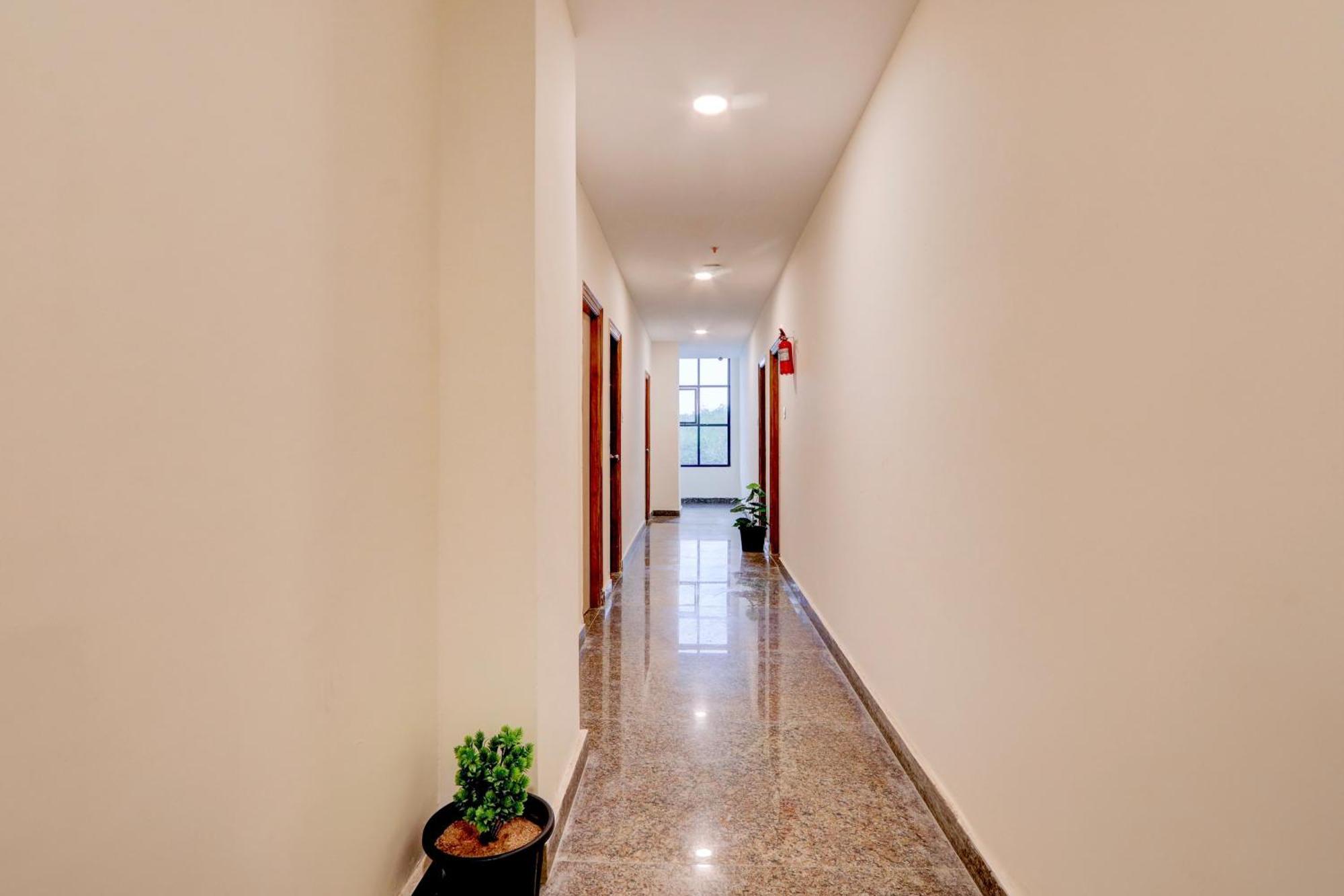 Townhouse Oak Bhooja 4* Hyderabad
