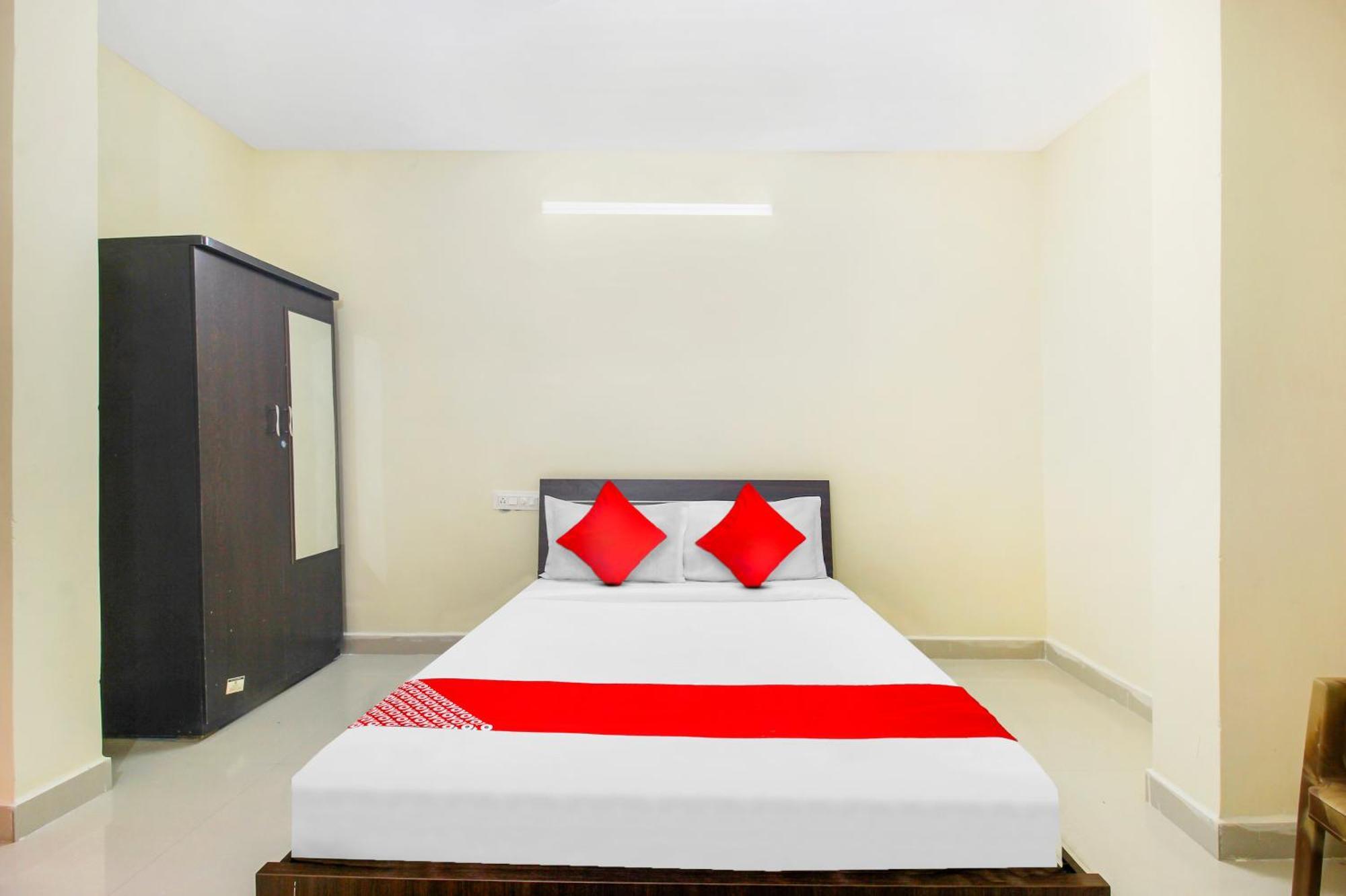 Collection O Royal Prime Suits Hotel