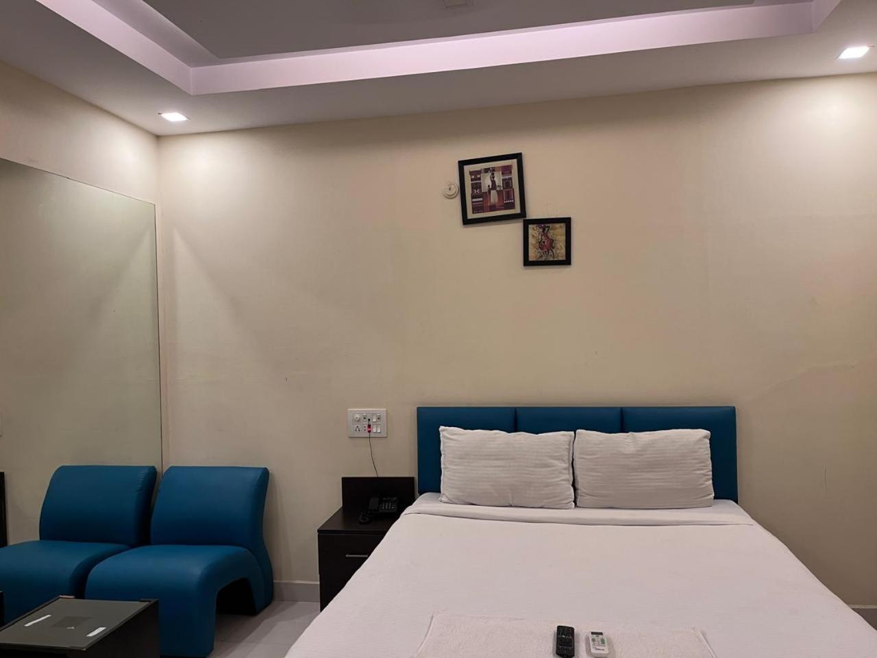 Siri Tals Hitech Hotel