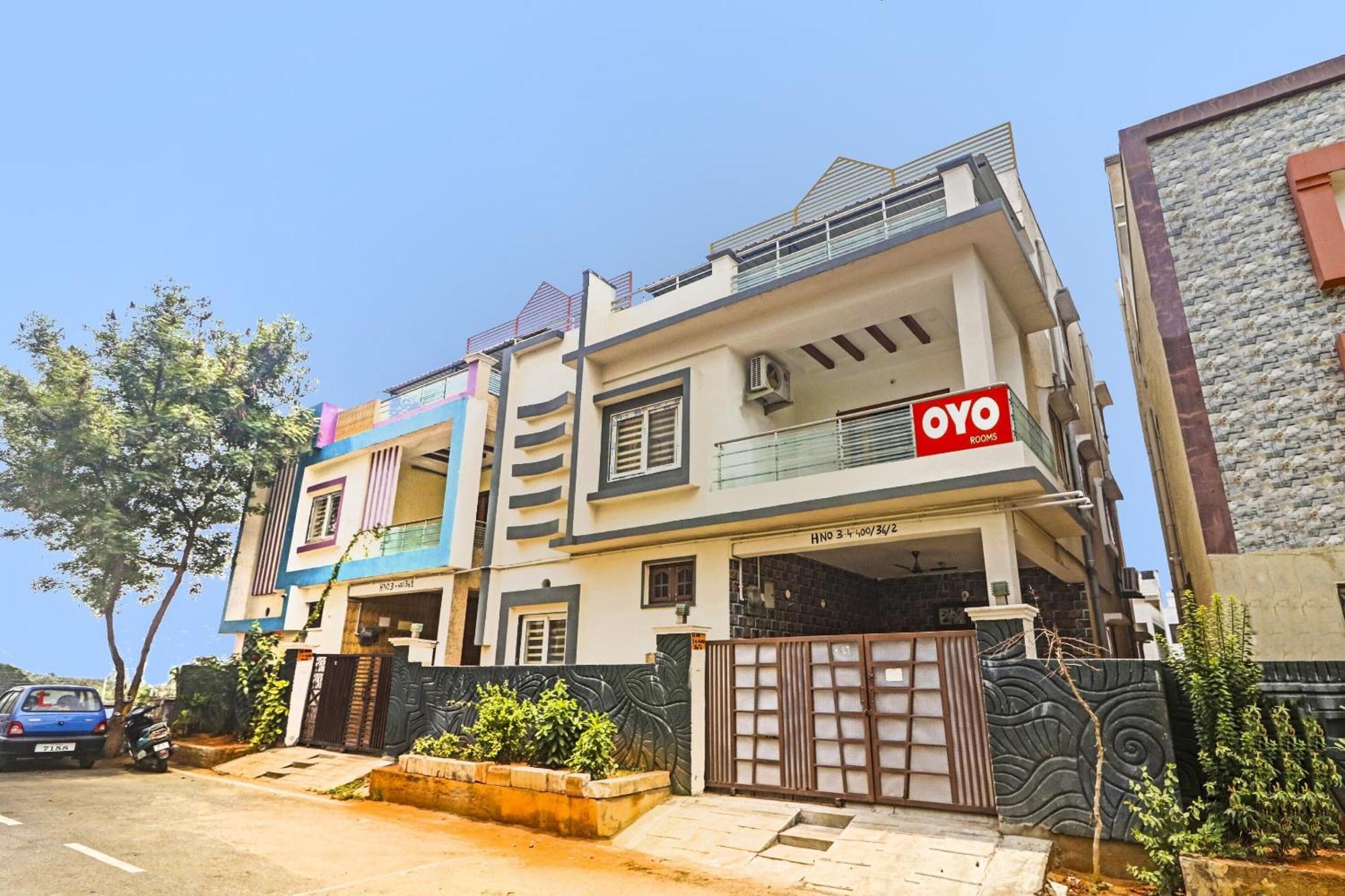 O Royal Near Mantra Mall 3*