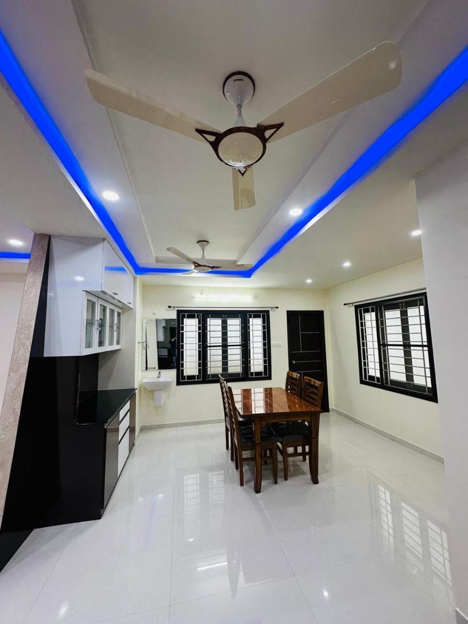 Vistara Apartment *