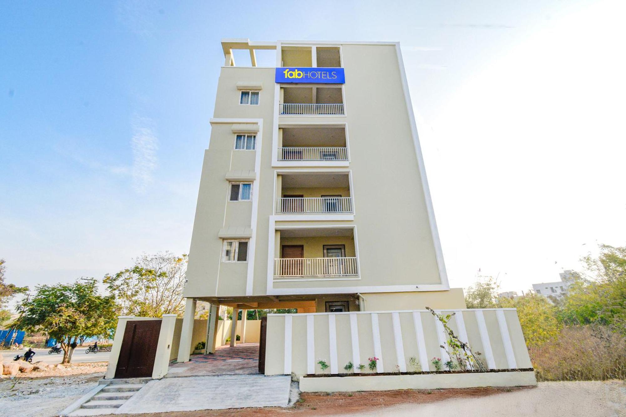 Fabhotel Rk Nr Gachibowli Hyderabad