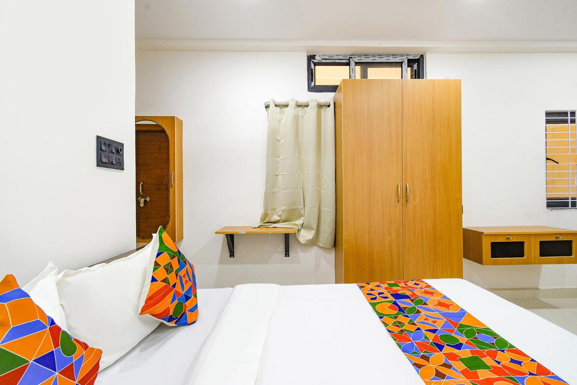 Fabhotel Elegance - Nr U S Consulate, Financial District Hotel 3*