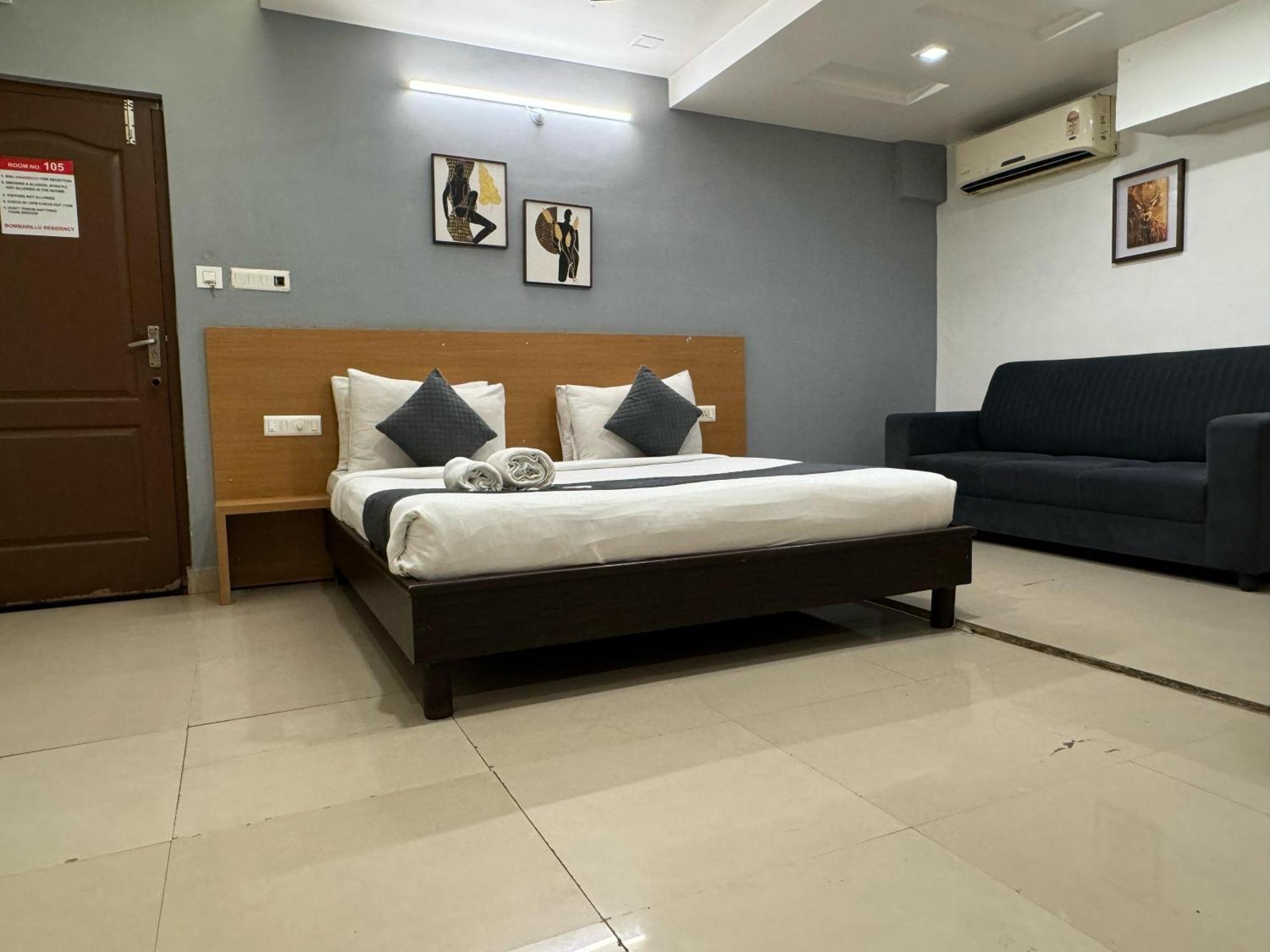 Bommarillu Premium