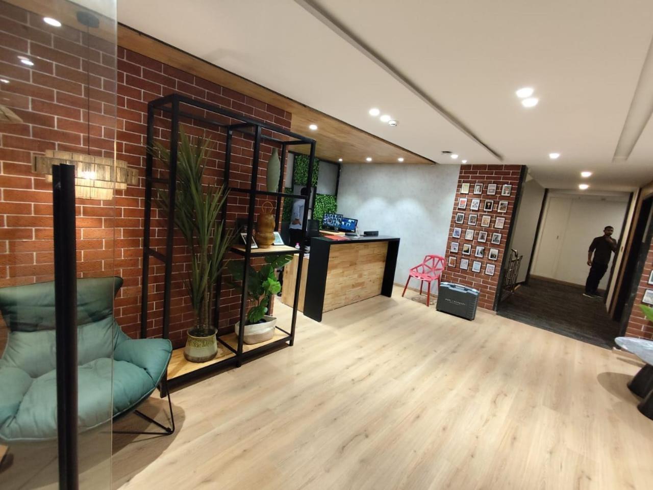 Casa Hotel, Jubilee Hills 3*