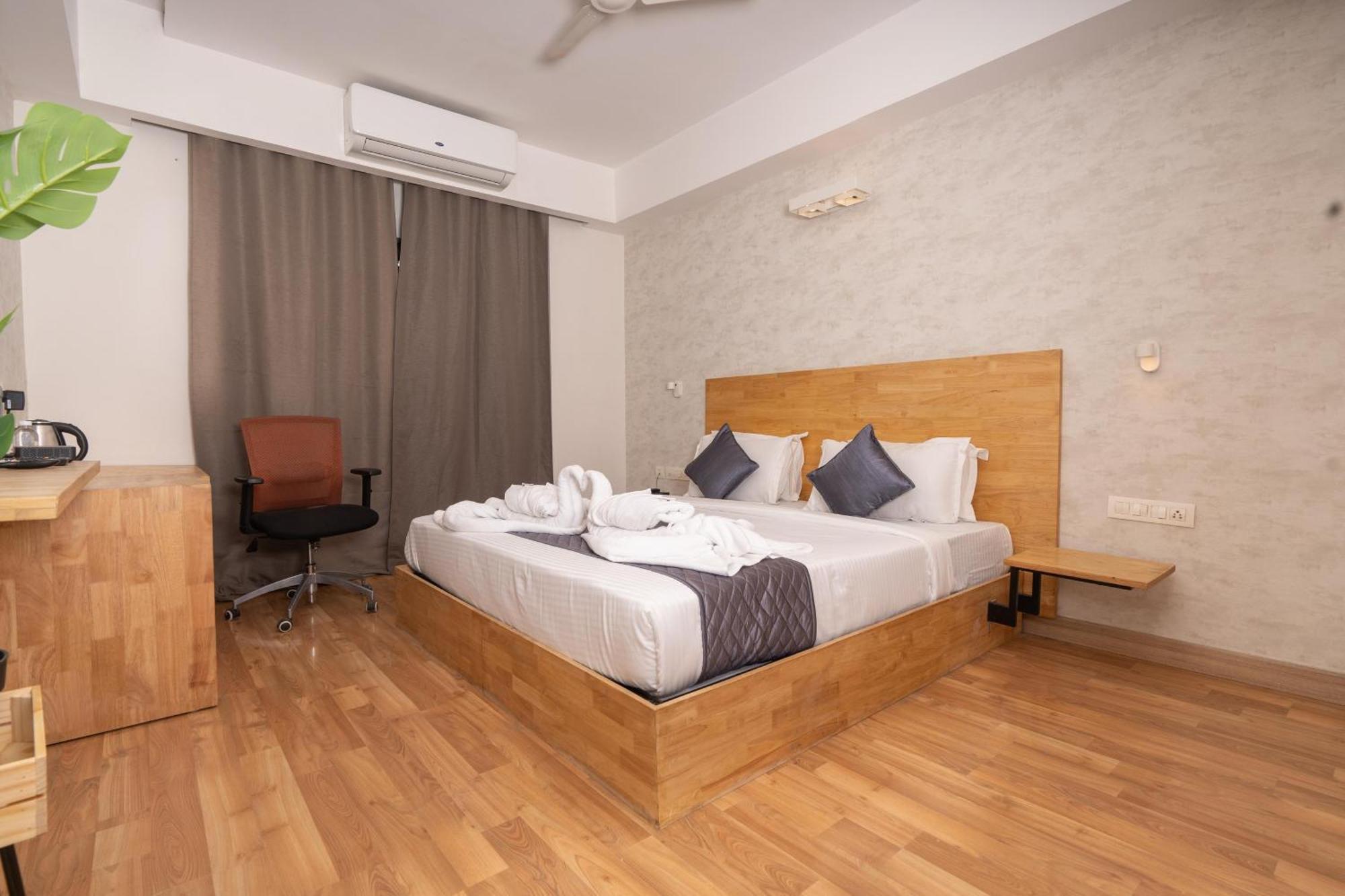 Casa Hotel, Jubilee Hills 3*