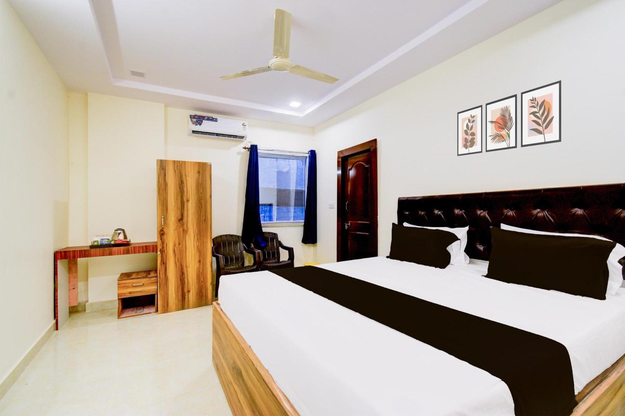 Hotel O R Square *