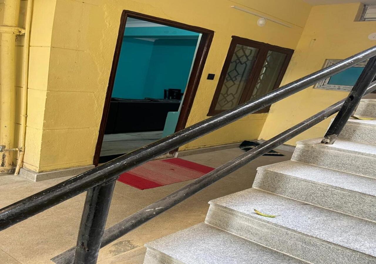 Holiday home Individual Near Apollo Jubilee Hills Hyderabad