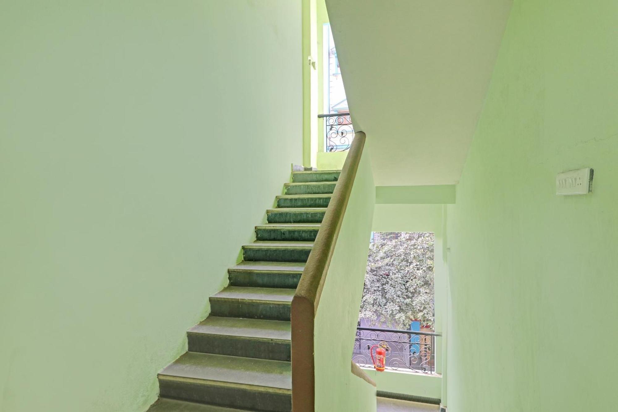 Hotel O Vasista Residency Hyderabad