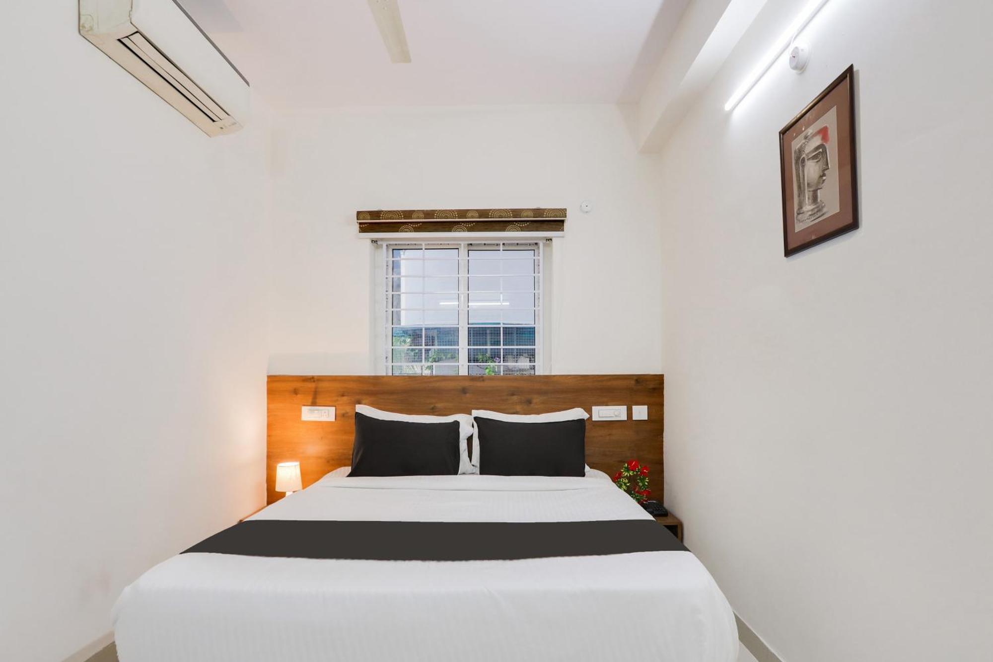 Super Townhouse Sri Nirvana Grand 4*