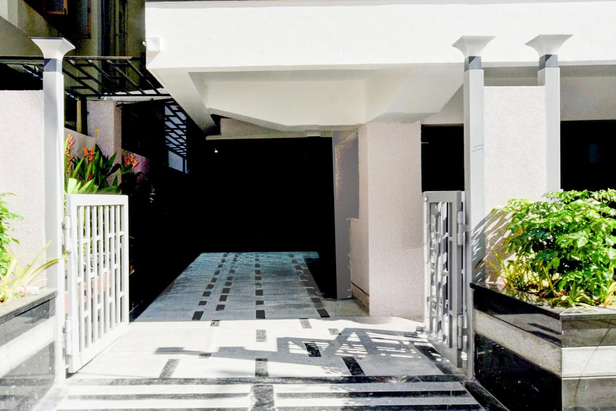 Super Townhouse Aarav Business