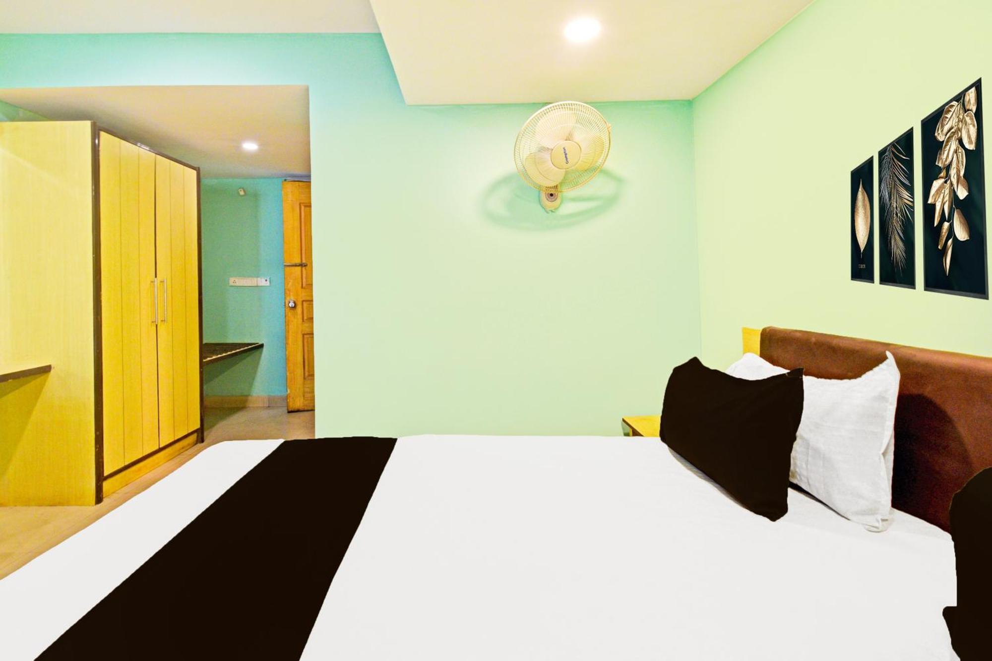 Super Townhouse Ameerpet Balkampet Road Hotel *