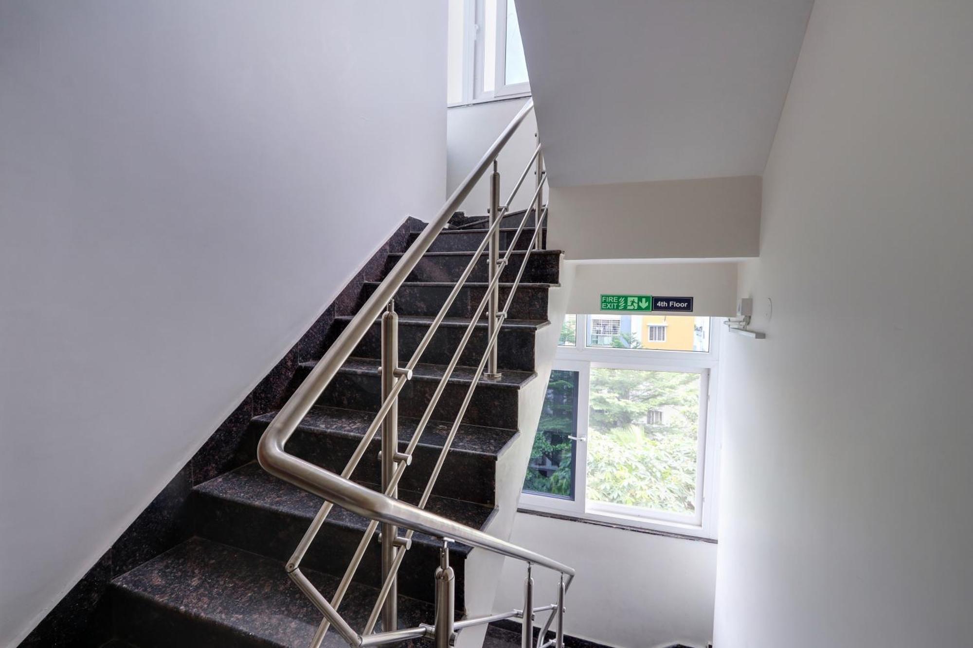 Hotel Townhouse Oak Indigo Business 3*