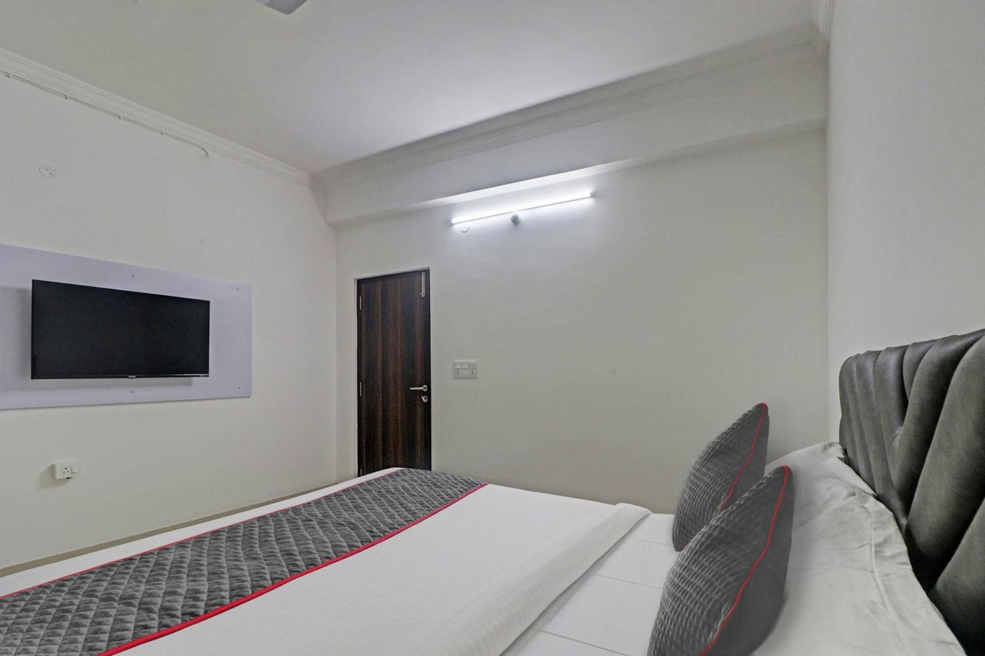 Hotel Townhouse Jahnavi Group 3*