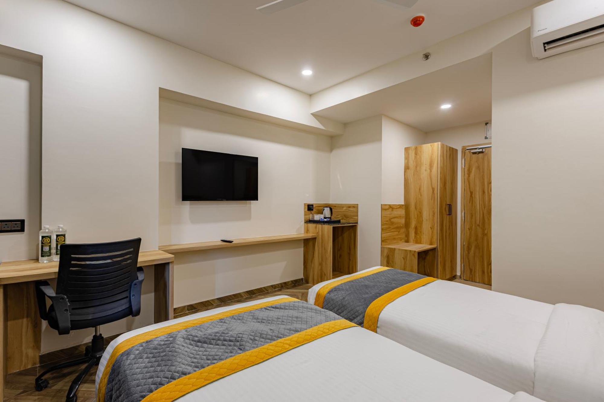 Lemonridge Kphb Hotel *
