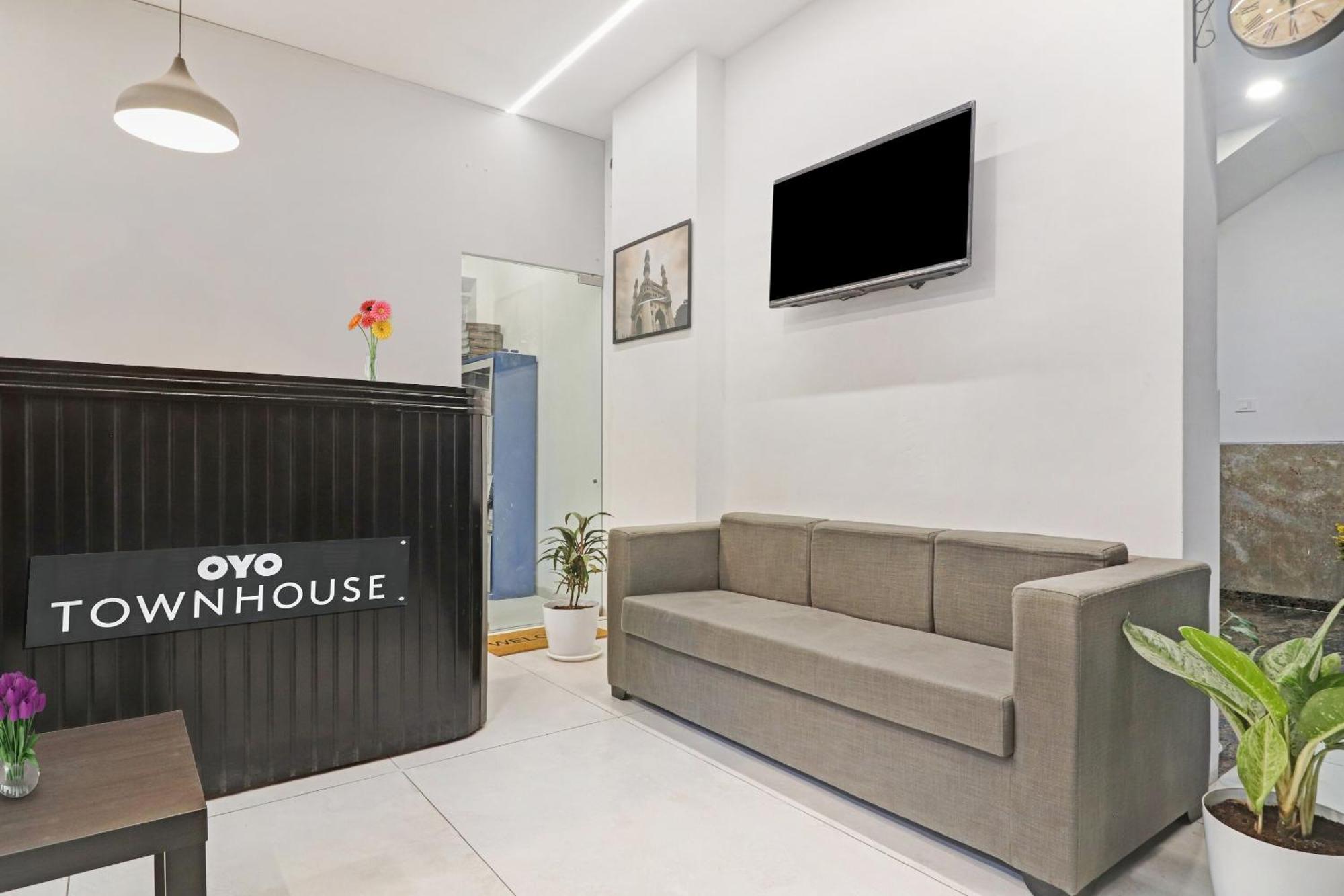 Super Townhouse Ameerpet Hotel Hyderabad