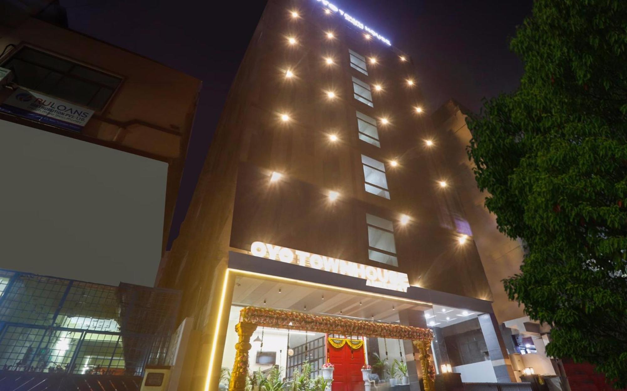 Hotel Super Townhouse Ameerpet Hyderabad