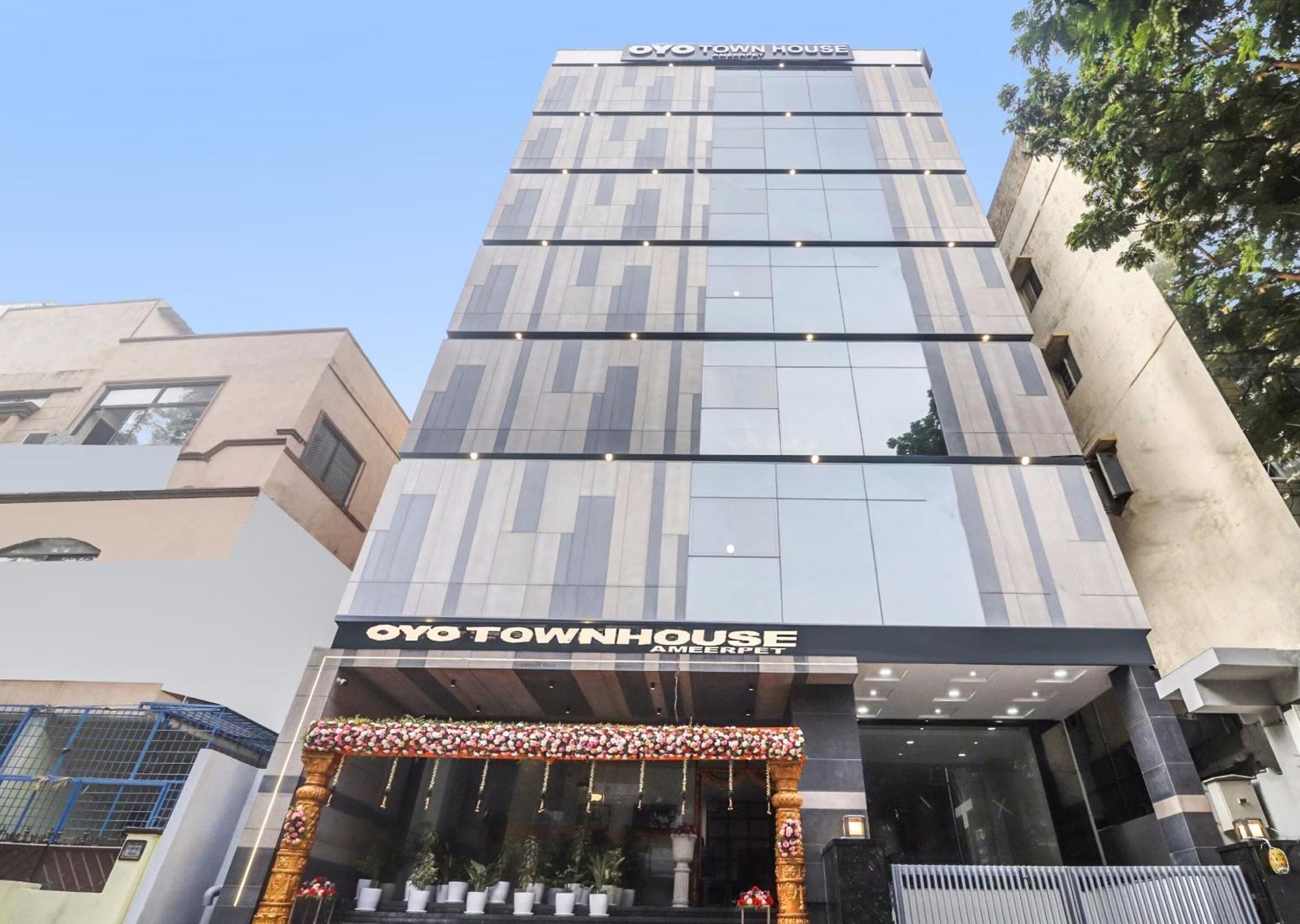 Super Townhouse Ameerpet Hyderabad