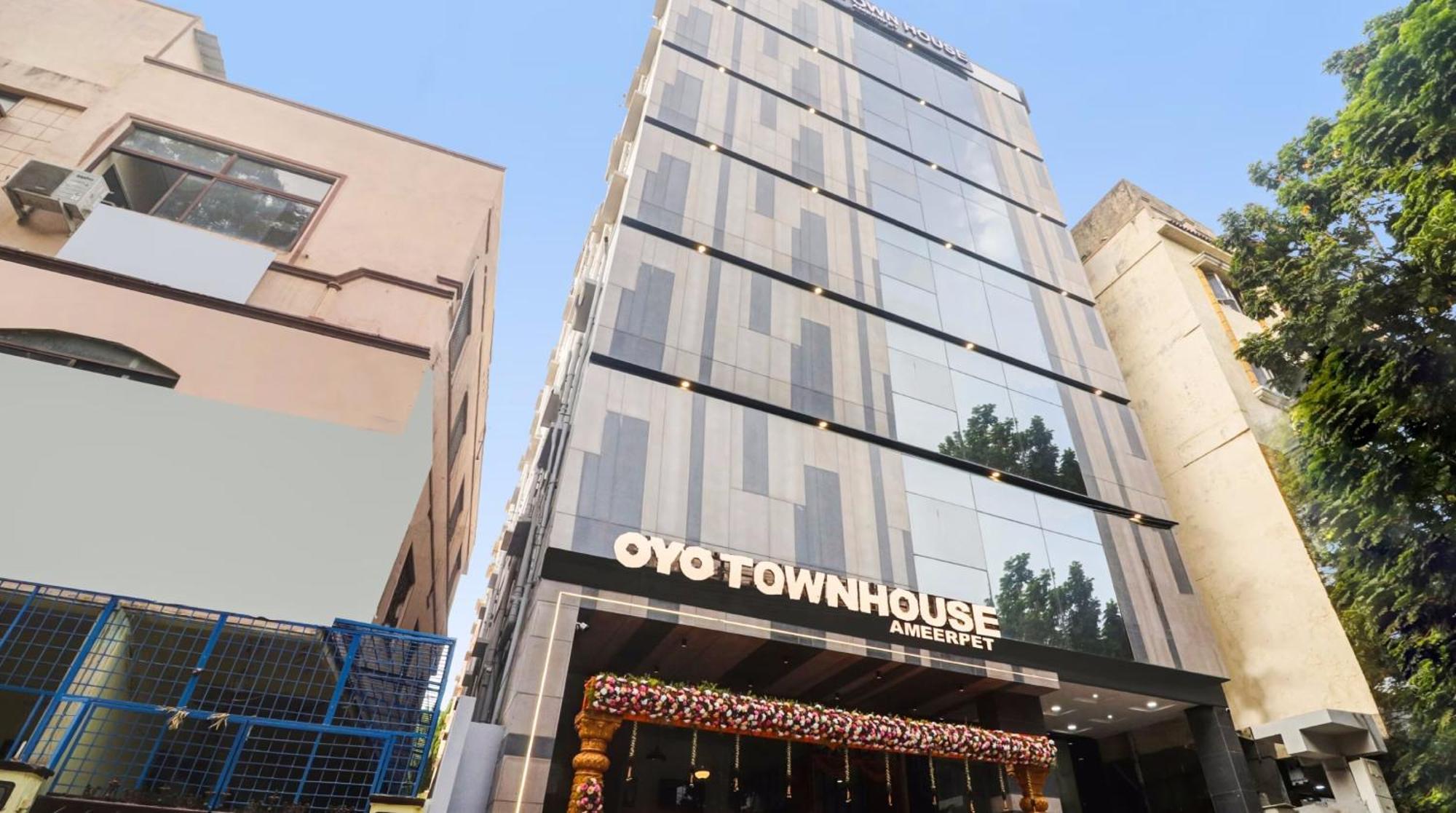 Super Townhouse Ameerpet 4* Hyderabad
