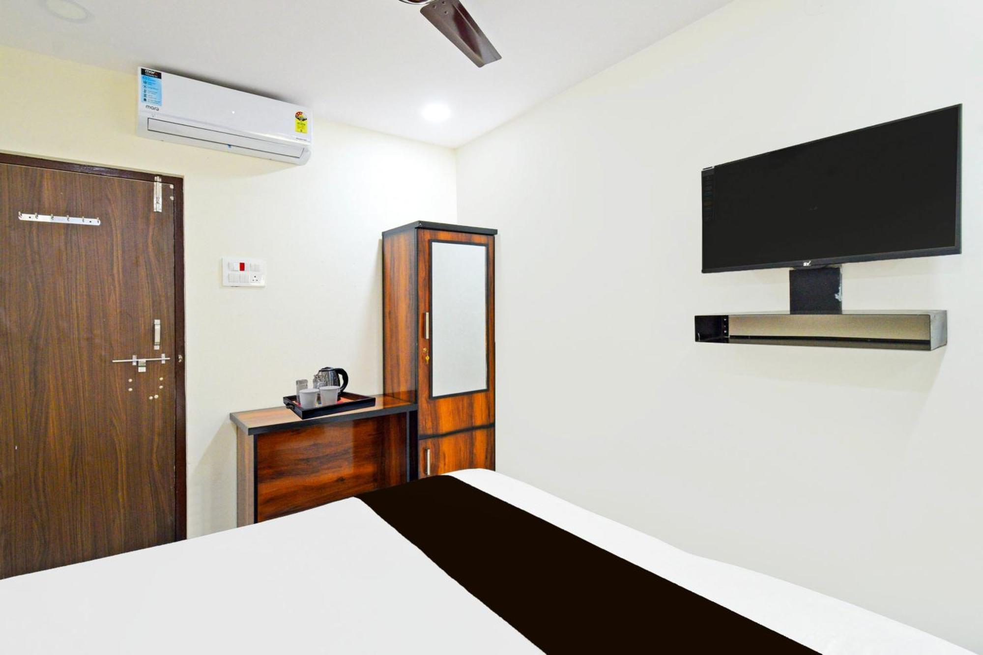Super Collection O Jagadgirigutta Road Hotel 4*